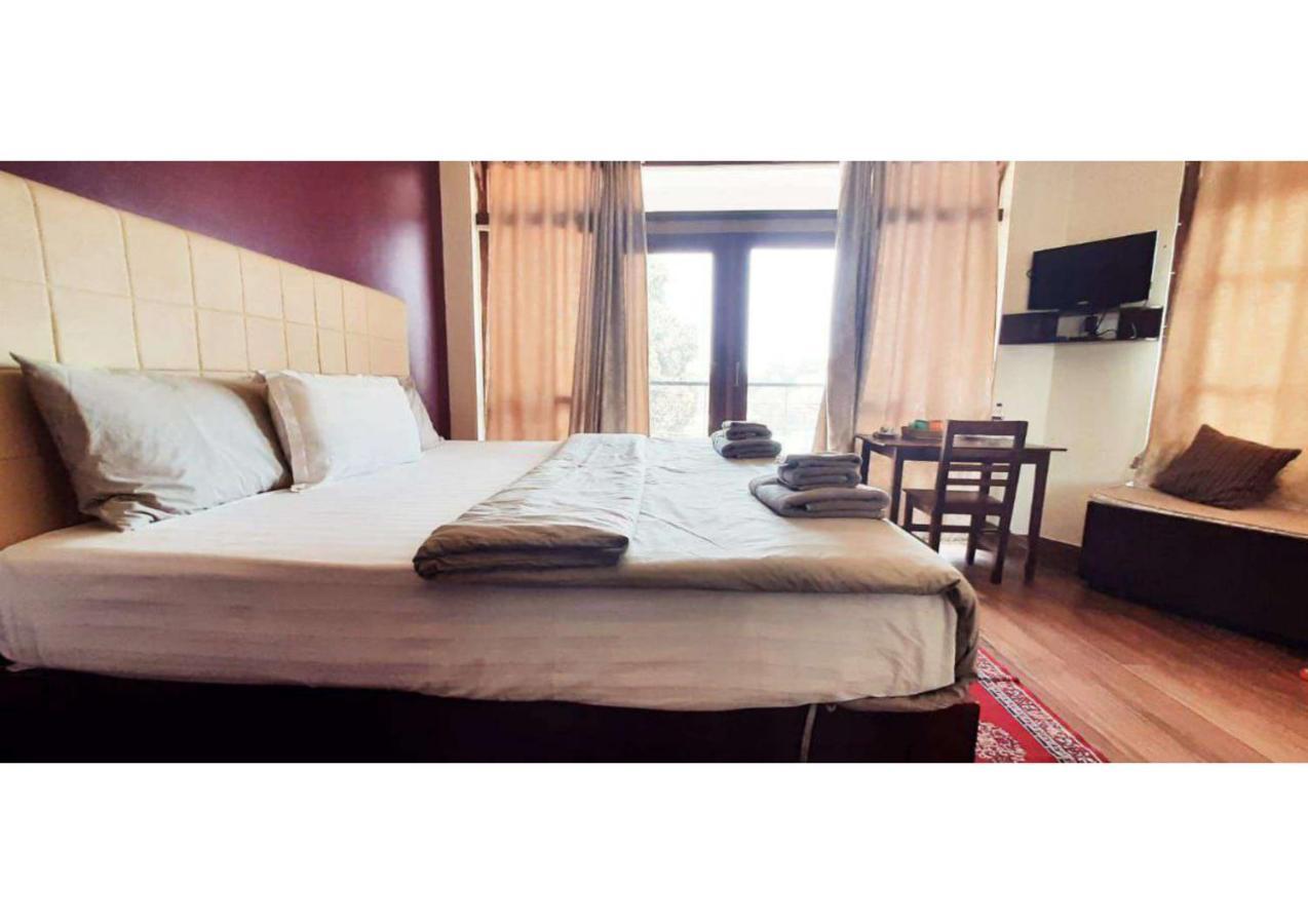 East Blue Homestay Shillong Exterior foto